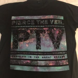 Hot Topic Pierce the Veil T-shirt